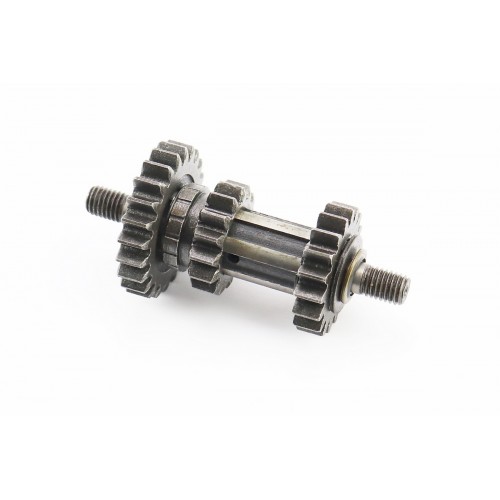 Вал вторинний КПП+шестерня Z=15+шестерня Z=18+шестерня Z=23